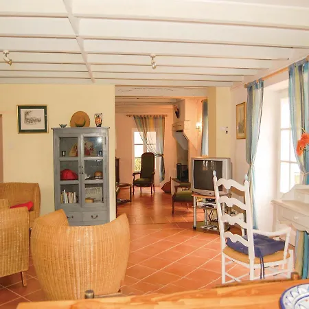 Three-bedroom Holiday In Holiday home *